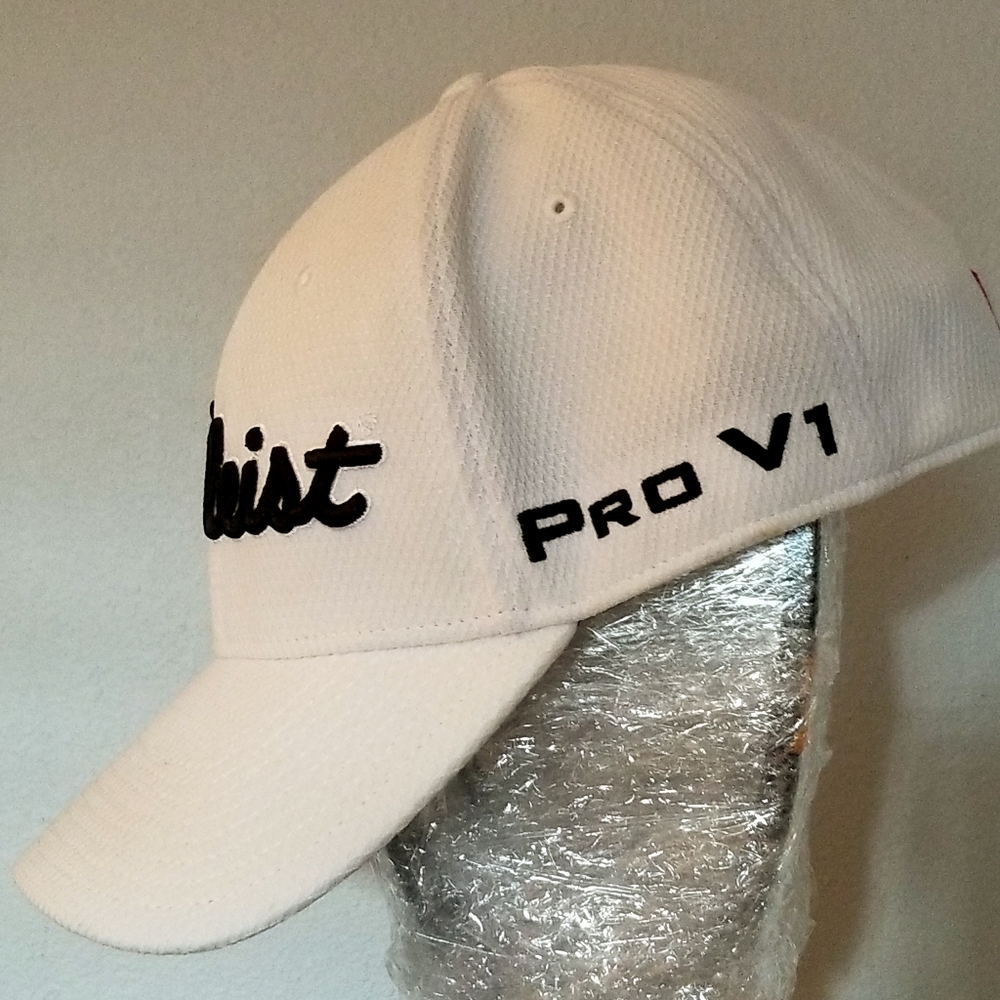 Titleist x footjoy baseball hat - Picture 3 of 5